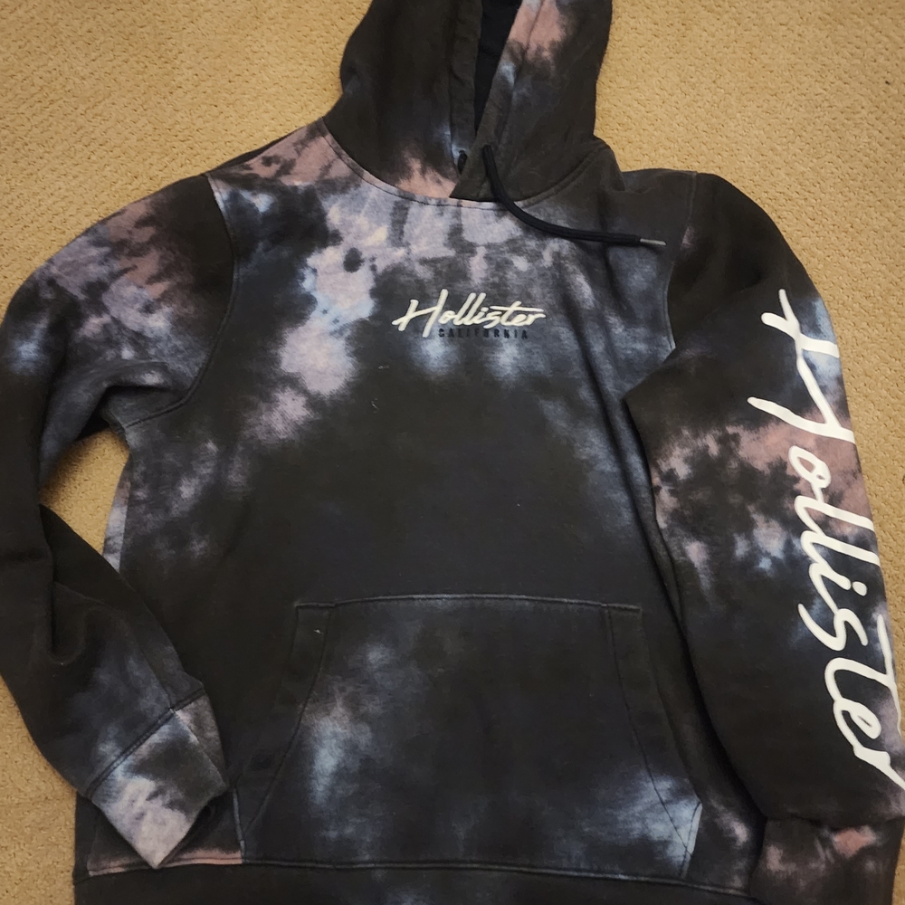 Hollister Men's Black Tie-Dye Hoodie